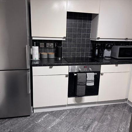 Hogwarts Apartment Abbots Langley Kültér fotó