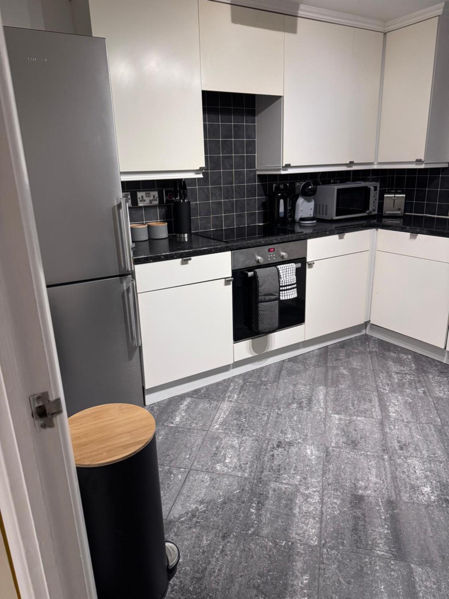 Hogwarts Apartment Abbots Langley Kültér fotó